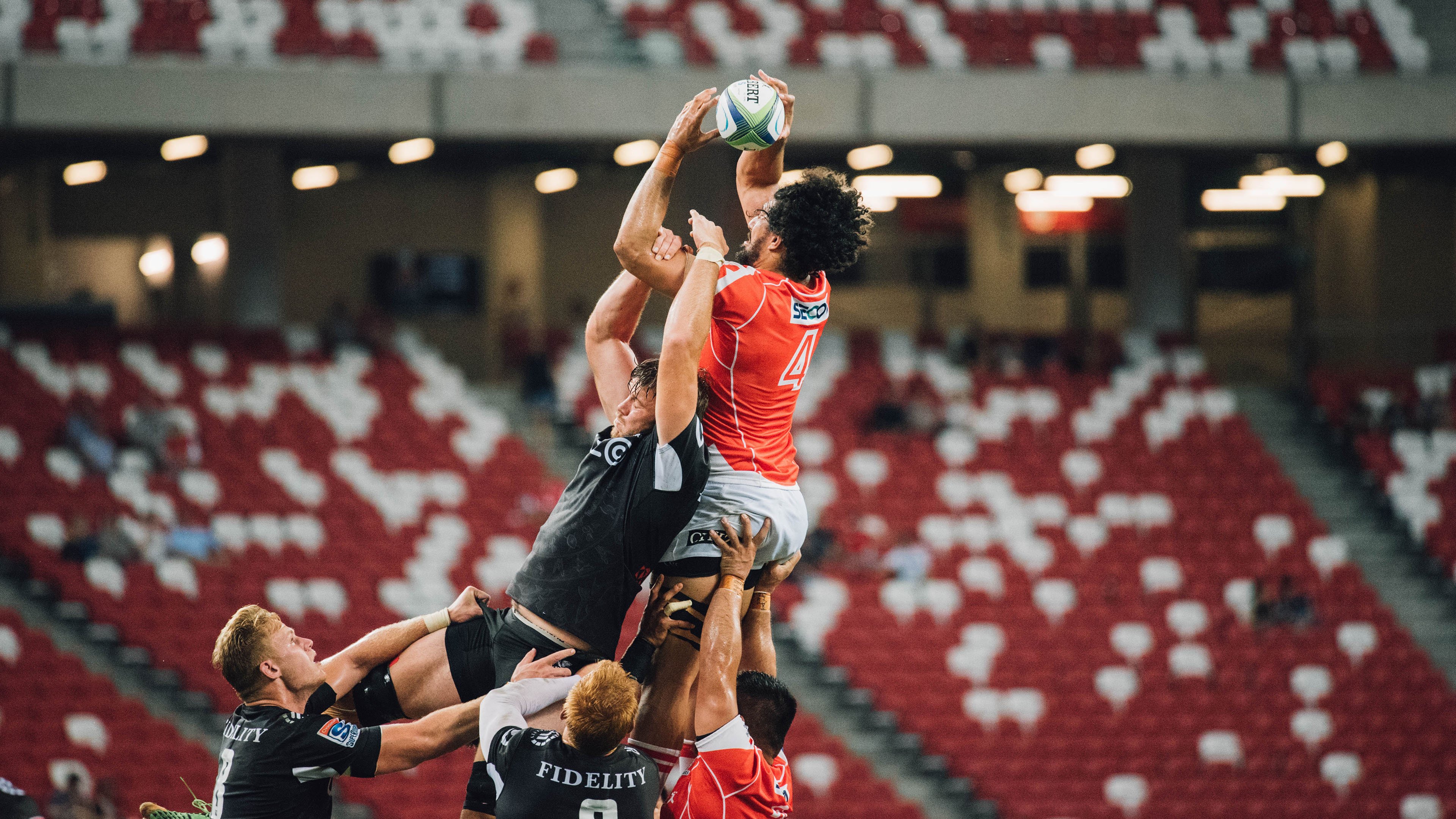 三分球狂潮席卷联赛,神射手改写比赛格局,球迷直呼过瘾